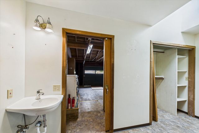 1776 Golf Course Road, Bayside South, CA 95524