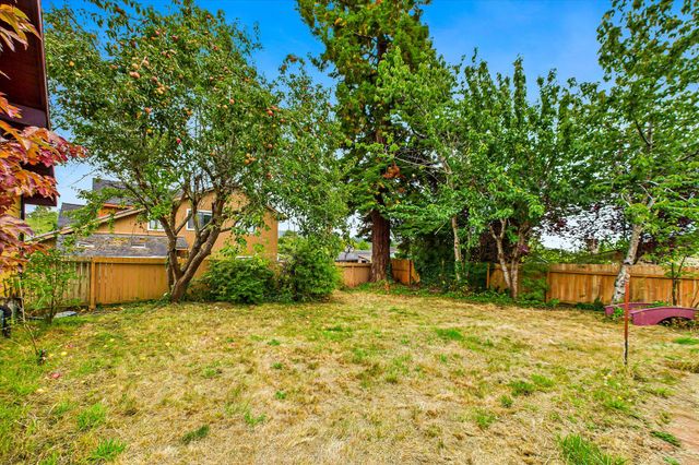 1776 Golf Course Road, Bayside South, CA 95524