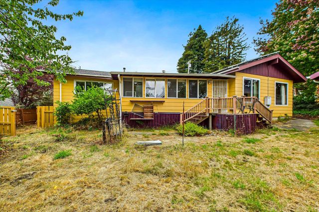 1776 Golf Course Road, Bayside South, CA 95524