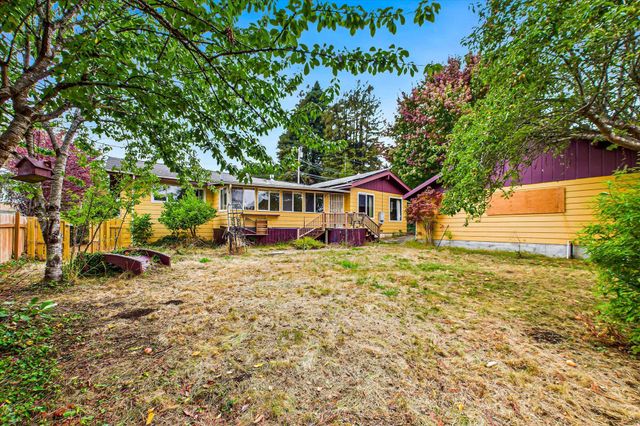 1776 Golf Course Road, Bayside South, CA 95524