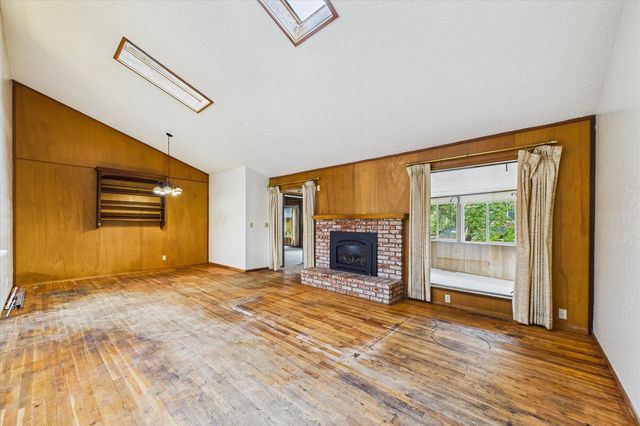 1776 Golf Course Road, Bayside South, CA 95524