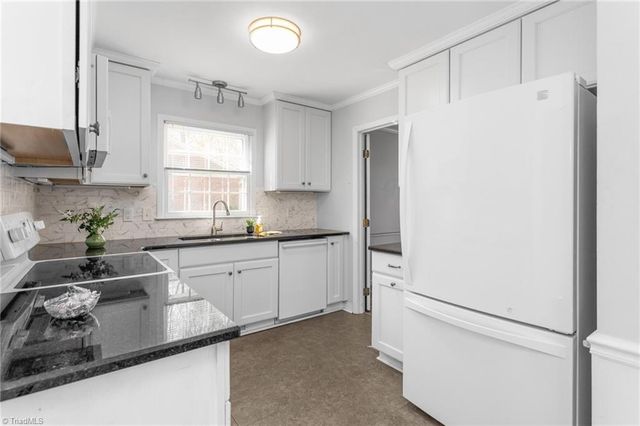 1104 Lamp Post Lane, Greensboro, NC 27410