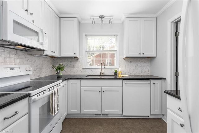 1104 Lamp Post Lane, Greensboro, NC 27410