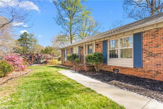 1104 Lamp Post Lane, Greensboro, NC 27410