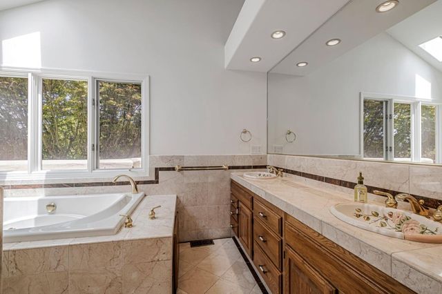 425 Vista Del Mar Drive, Aptos, CA 95003