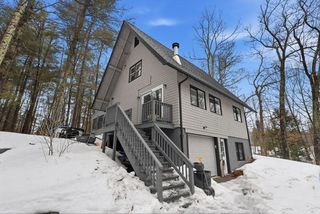 2 Fenton St., Holland, MA 01521