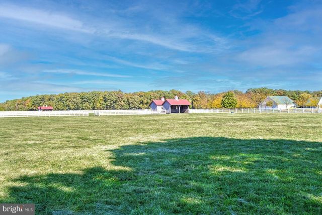 5289 FERRY NECK RD, Royal Oak, MD 21662