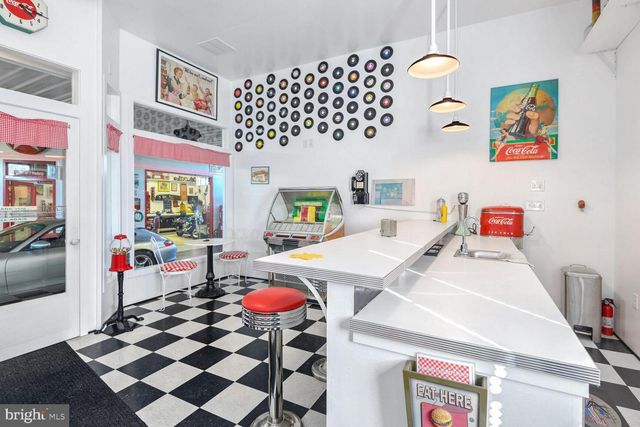 5289 FERRY NECK RD, Royal Oak, MD 21662