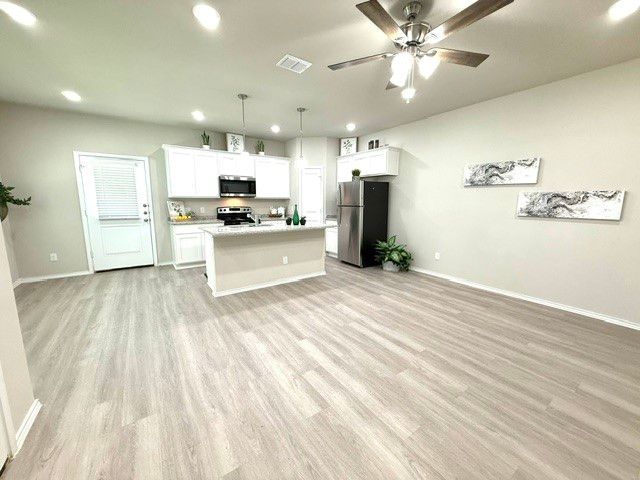 3501 Renfro 417, Burleson, TX 76028