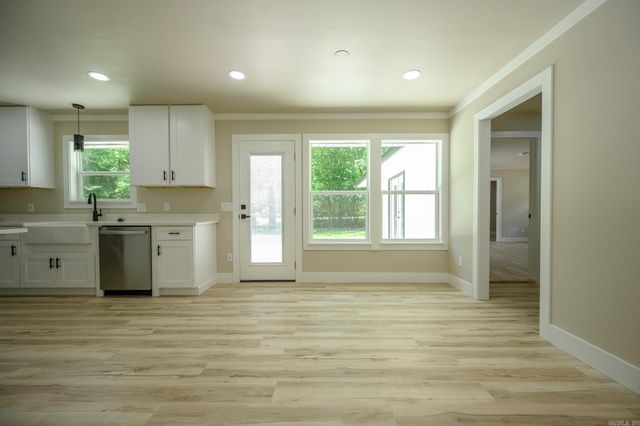 306 Gary Dr., Mena, AR 71953