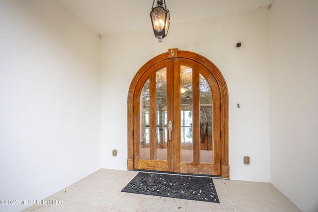 9713 Point Aux Chenes Road, Ocean Springs, MS 39564