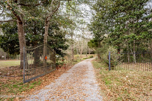 9713 Point Aux Chenes Road, Ocean Springs, MS 39564