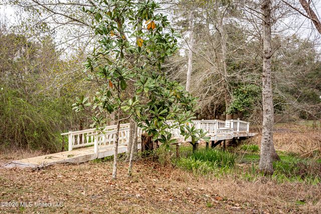 9713 Point Aux Chenes Road, Ocean Springs, MS 39564