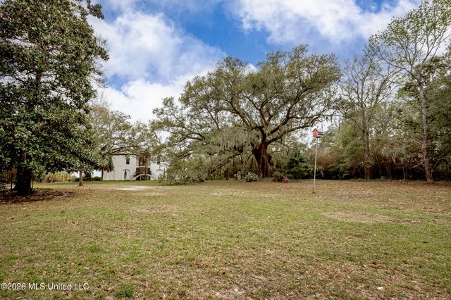 9713 Point Aux Chenes Road, Ocean Springs, MS 39564