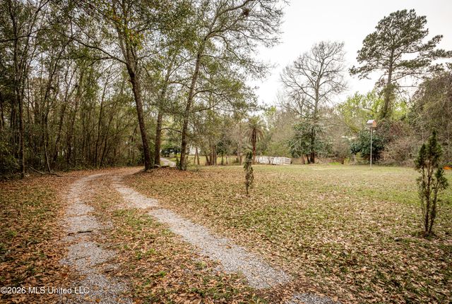 9713 Point Aux Chenes Road, Ocean Springs, MS 39564