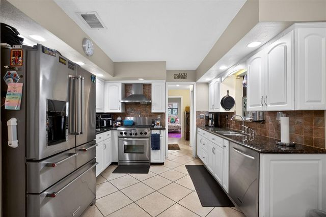 1604 TEAKWOOD DRIVE, Plant City, FL 33563