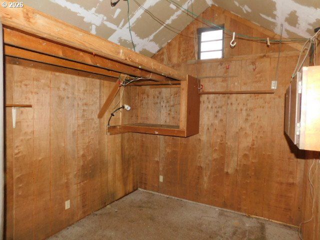 1990 WILLOW St, Florence, OR 97439