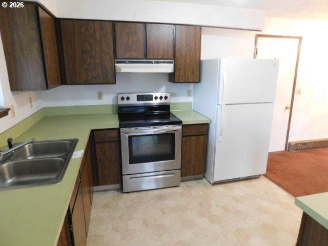 1990 WILLOW St, Florence, OR 97439