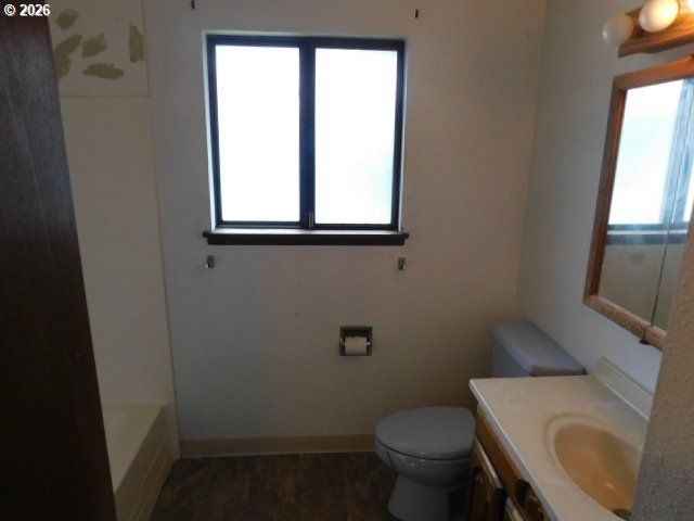 1990 WILLOW St, Florence, OR 97439