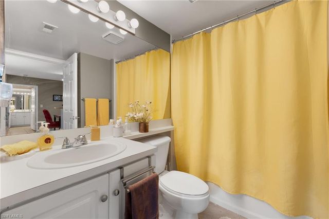 1835 Florida Club CIR 3103, Naples, FL 34112