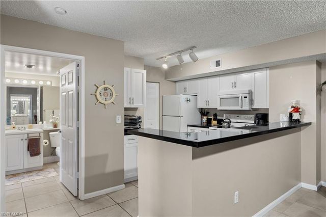 1835 Florida Club CIR 3103, Naples, FL 34112