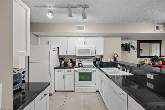 1835 Florida Club CIR 3103, Naples, FL 34112