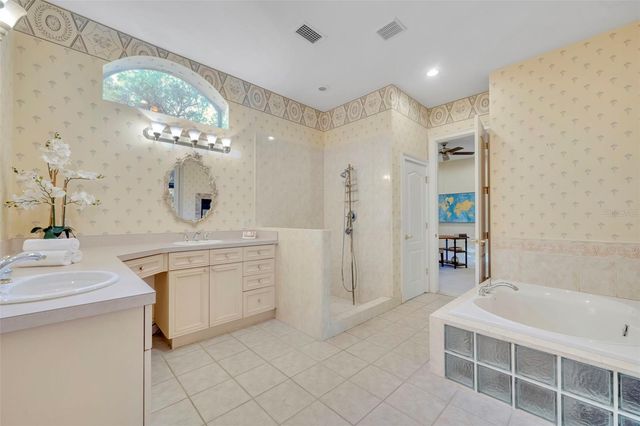 641 PINE HILL BOULEVARD, Geneva, FL 32732