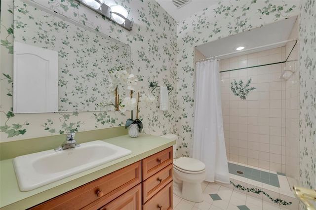 641 PINE HILL BOULEVARD, Geneva, FL 32732