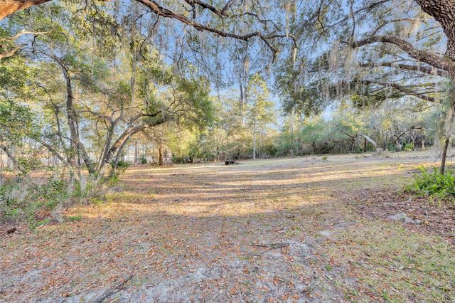 641 PINE HILL BOULEVARD, Geneva, FL 32732