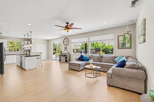 130 Ridge Crest Court, Oakley, CA 94561