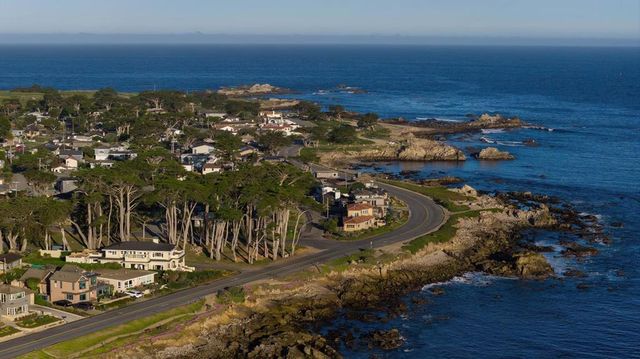 1051 Ocean View Boulevard, Pacific Grove, CA 93950