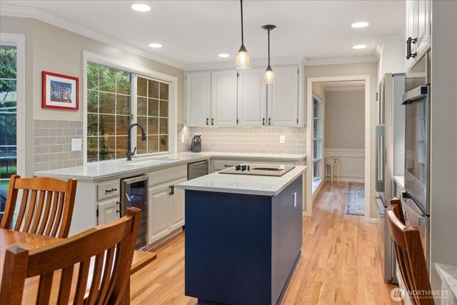 6807 214th Avenue NE, Redmond, WA 98053