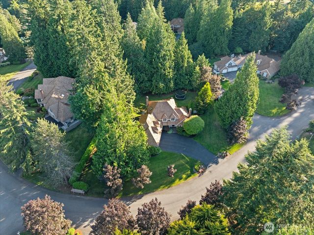 6807 214th Avenue NE, Redmond, WA 98053