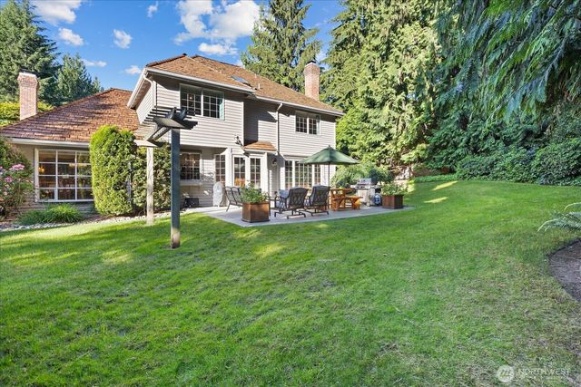 6807 214th Avenue NE, Redmond, WA 98053