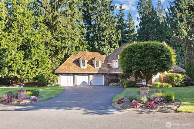 6807 214th Avenue NE, Redmond, WA 98053
