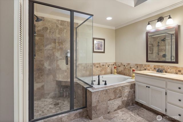 6807 214th Avenue NE, Redmond, WA 98053