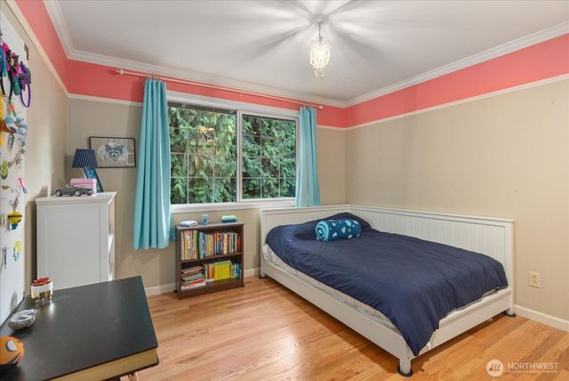 6807 214th Avenue NE, Redmond, WA 98053