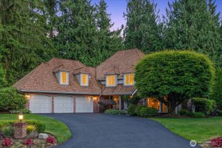 6807 214th Avenue NE, Redmond, WA 98053