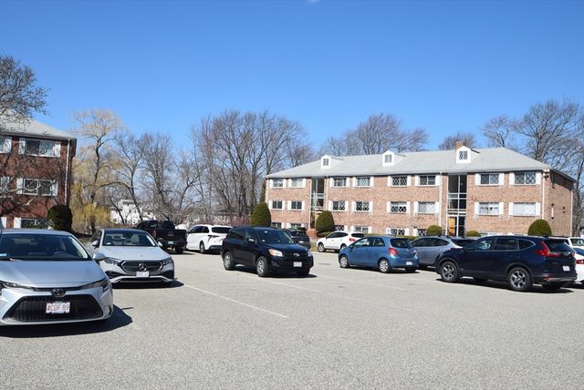 7 Fernview Ave 11, North Andover, MA 01845