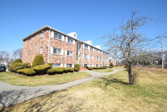7 Fernview Ave 11, North Andover, MA 01845