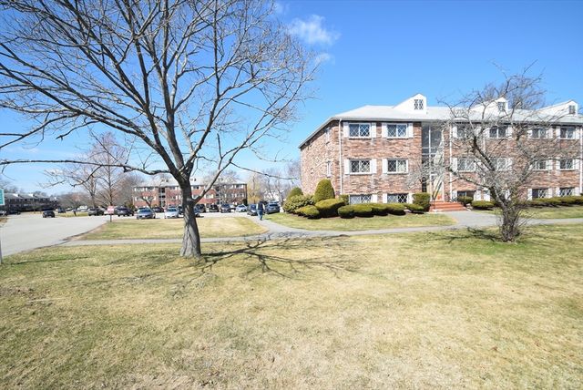 7 Fernview Ave 11, North Andover, MA 01845