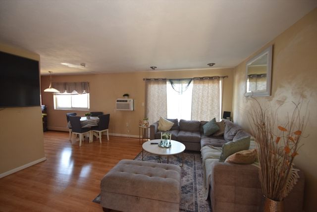 7 Fernview Ave 11, North Andover, MA 01845
