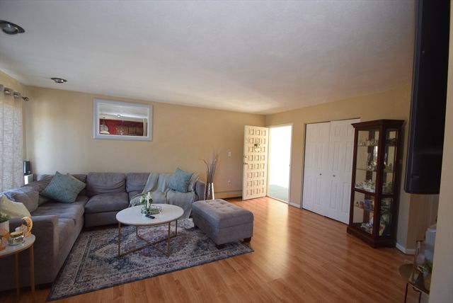 7 Fernview Ave 11, North Andover, MA 01845
