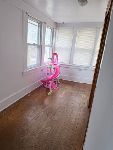 1044 W 8TH Street, Erie, PA 16502