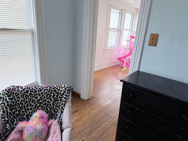 1044 W 8TH Street, Erie, PA 16502