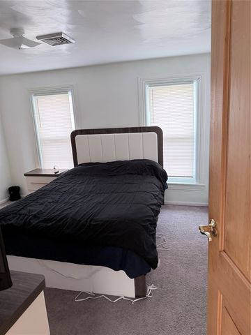 1044 W 8TH Street, Erie, PA 16502