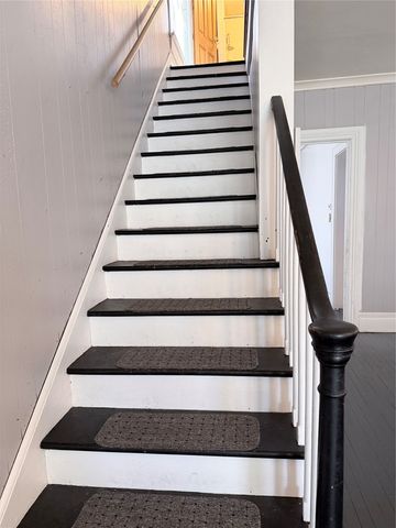 1044 W 8TH Street, Erie, PA 16502