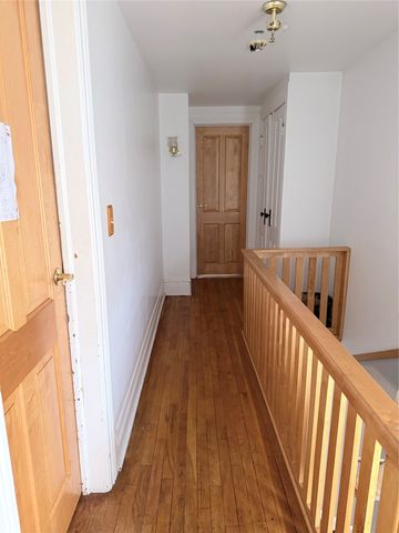 1044 W 8TH Street, Erie, PA 16502