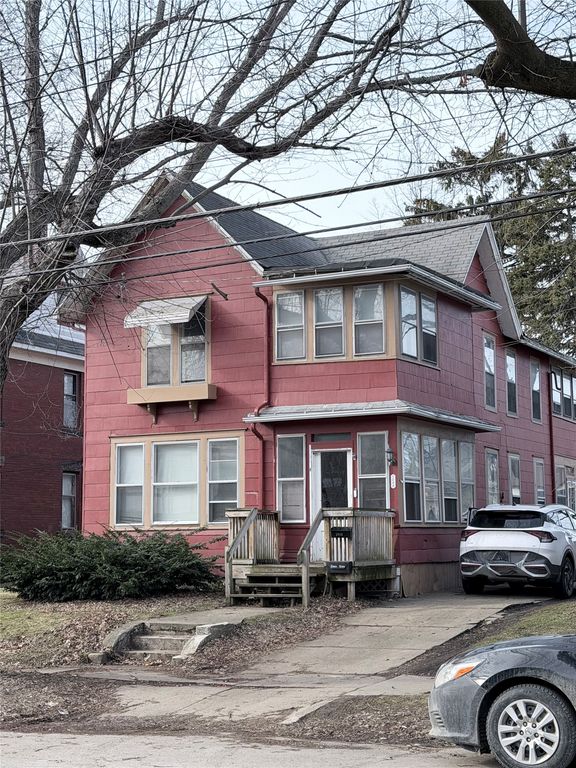 1044 W 8TH Street, Erie, PA 16502