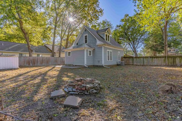 522 Colorado Street, Manhattan, KS 66503